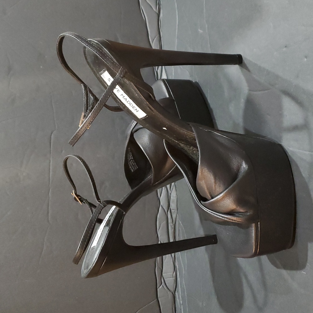 Steve Madden Maricella black twisted strap vamp platform stilettos heels size 10 - Picture 10 of 10